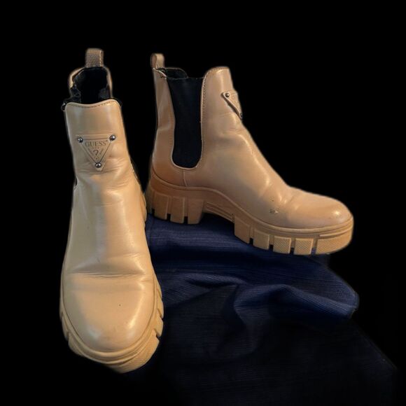 Guess Boots Womens 8M Square Heel Platforms Lug Sole Chelsea Booties Y2K Tan - Picture 2 of 5